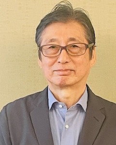 真坂泰俊